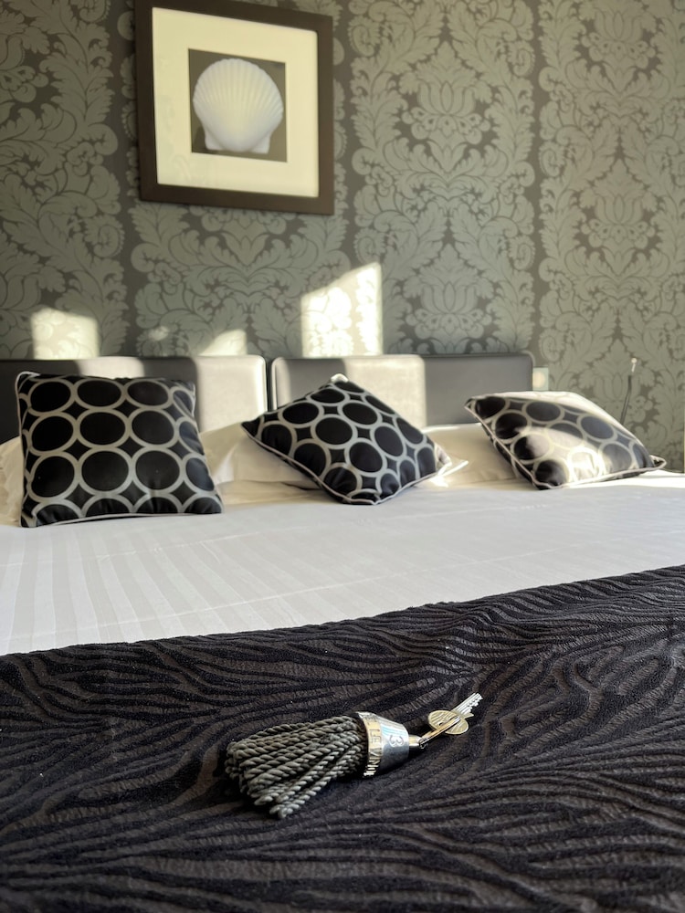 Superior Double or Twin Room, Non Smoking, Lake View