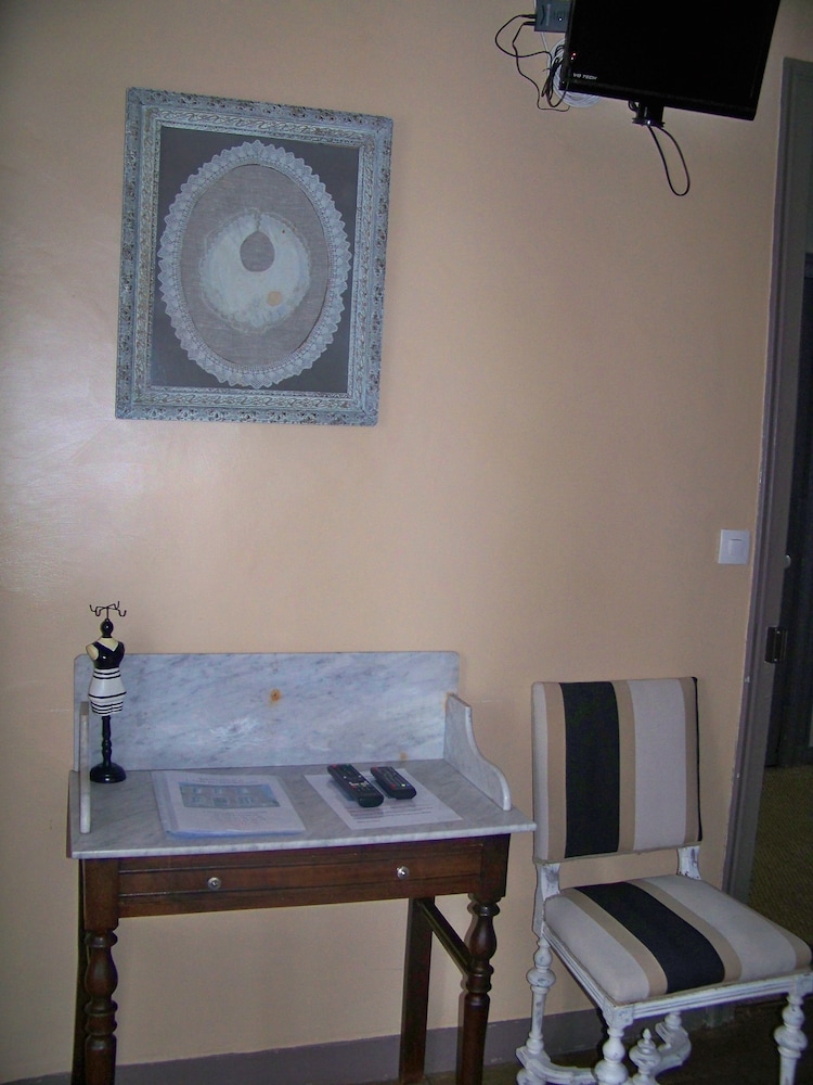 Superior Double Room (Caramel) photo 2