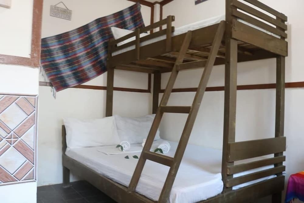 Standard Double Room, Private Bathroom - Photo 8