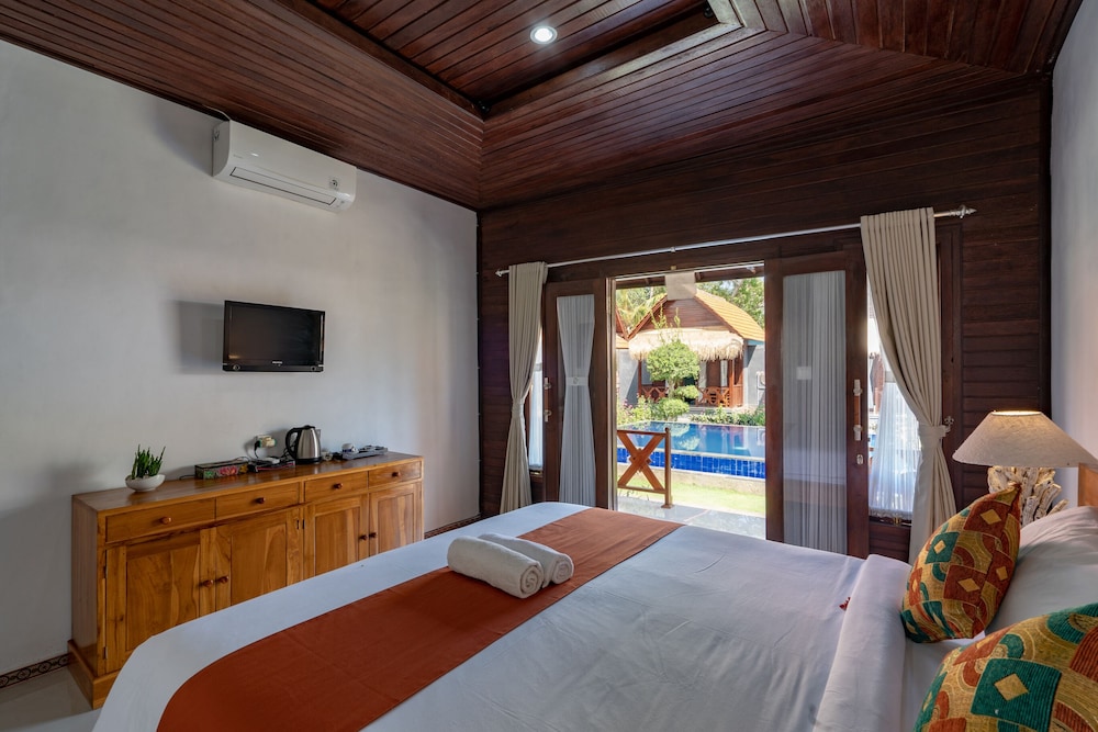 Exclusive Double Room, 1 King Bed, Private Pool, Pool View