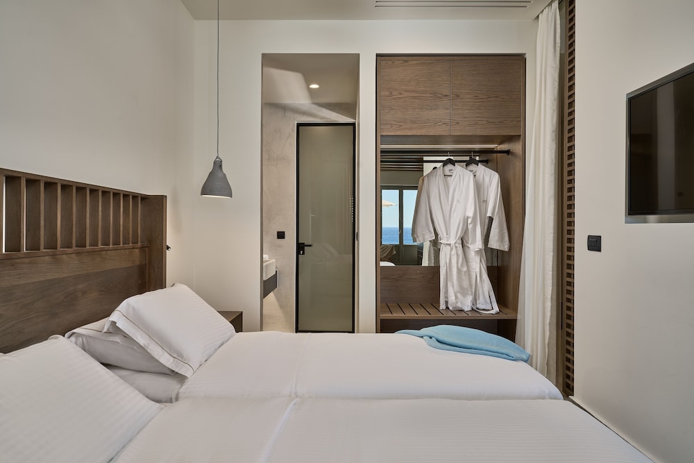 Grand Suite, 2 Bedrooms, Private Pool - Photo 2