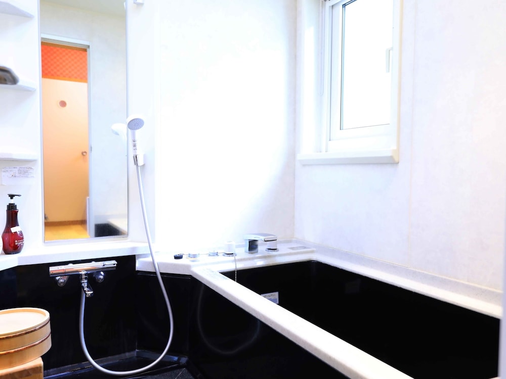 Economy Room, Non Smoking, Private Bathroom photo 2