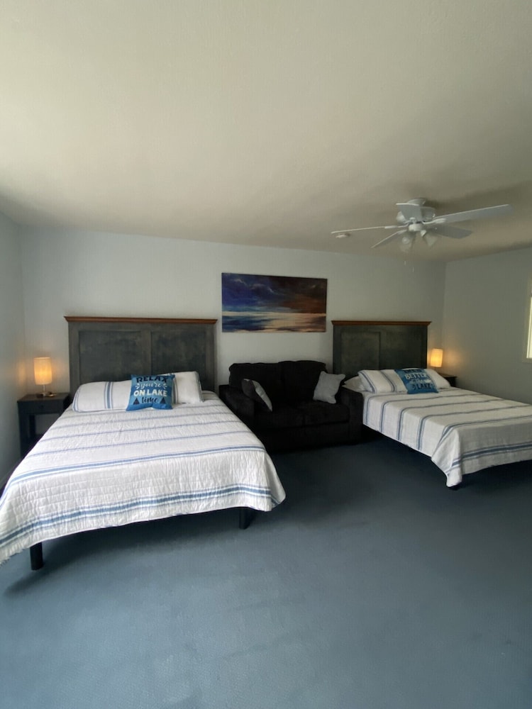 Studio Suite, Balcony, Lake View photo 1