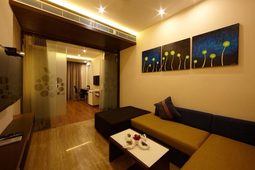 Junior Studio Suite, 1 Bedroom, City View photo 1