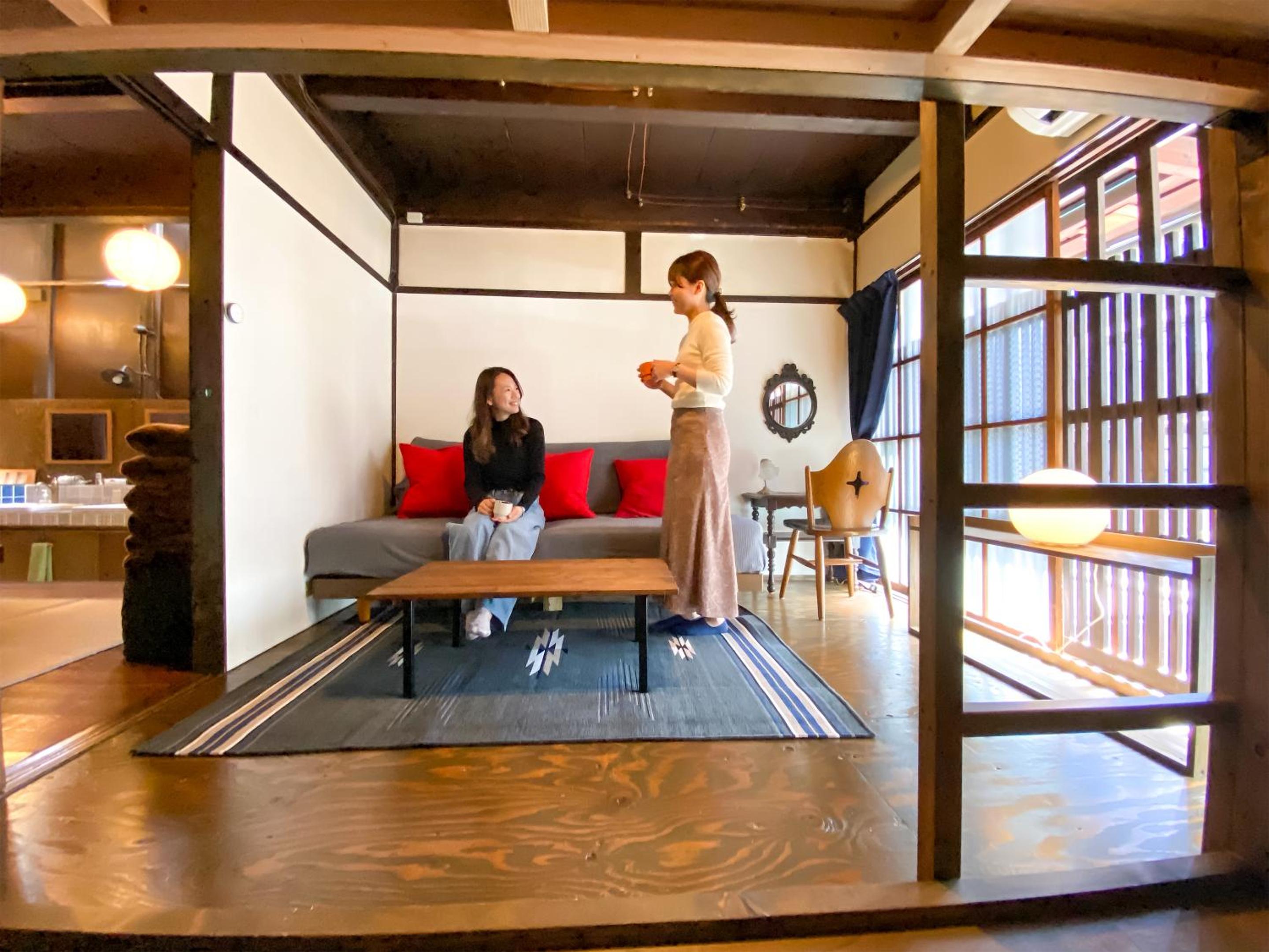 Standard Twin Room - Photo 16