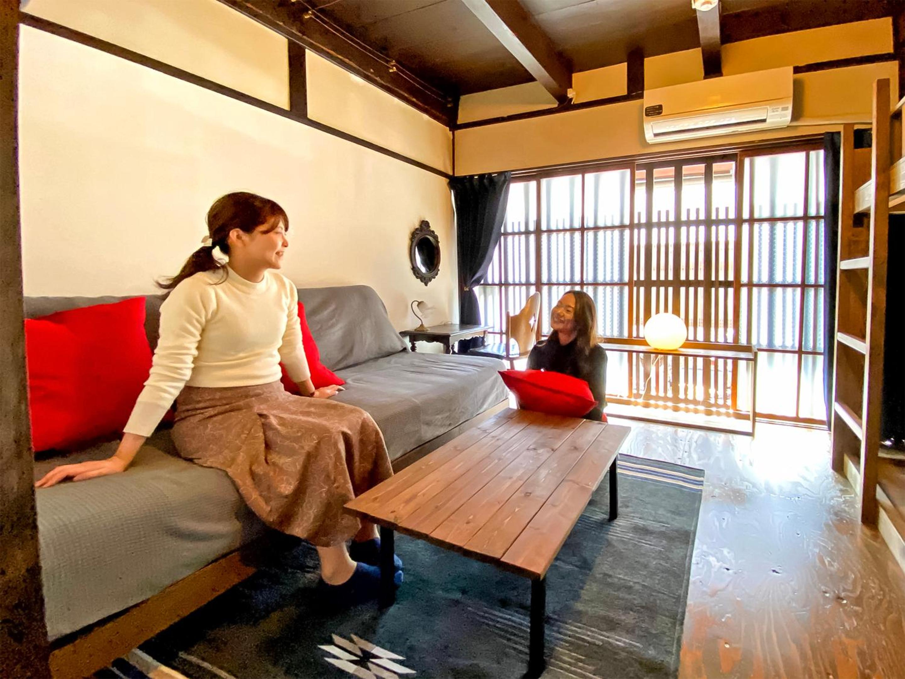 Standard Twin Room - Photo 15