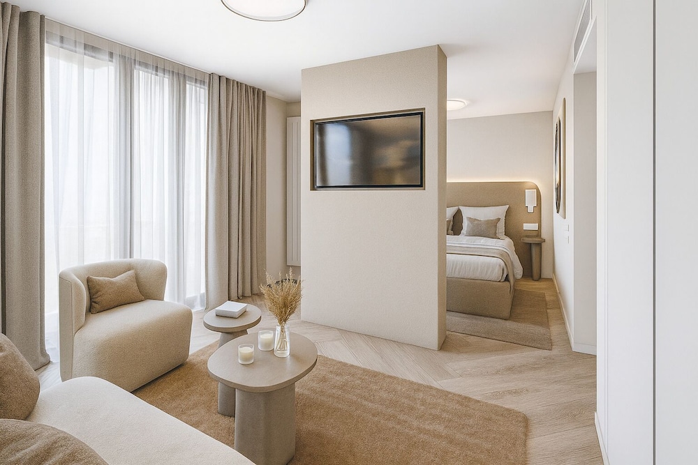 Superior Room, City View