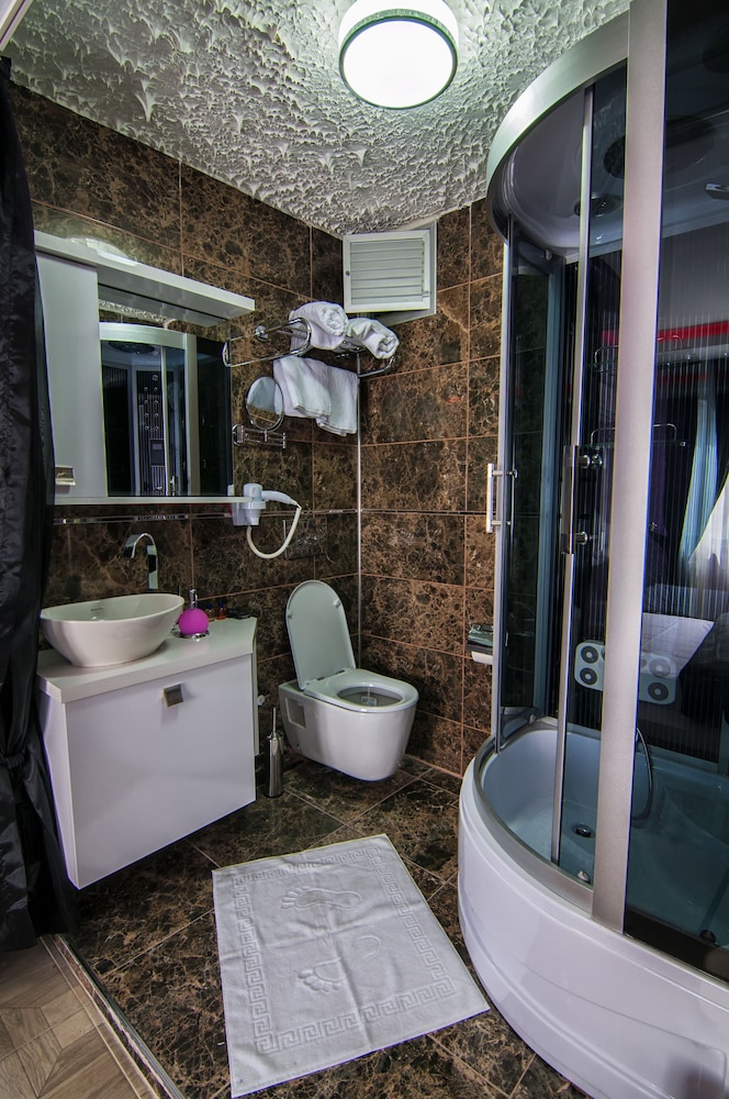 Superior Studio Suite, 1 Bedroom, Smoking photo 3