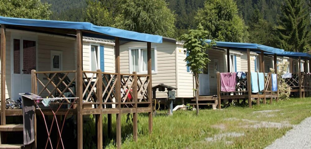 Mobile Home, 2 Bedrooms, Mountain View, Garden Area photo 2