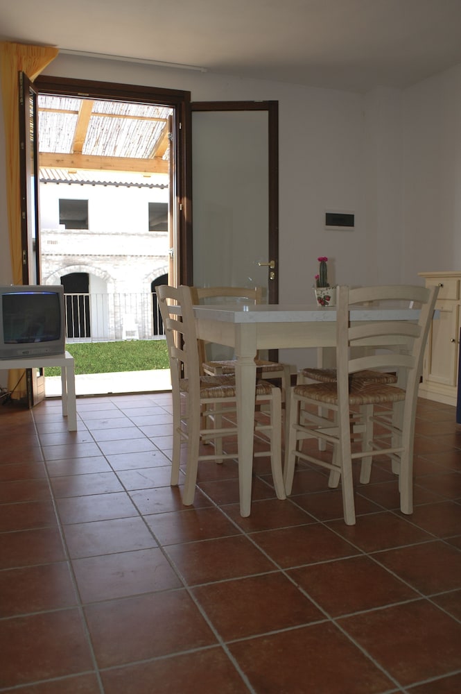 Apartment, 1 Bedroom, Non Smoking photo 2