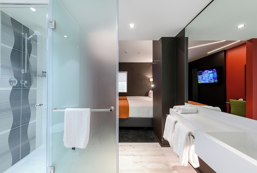 Standard Twin Room - Photo 5