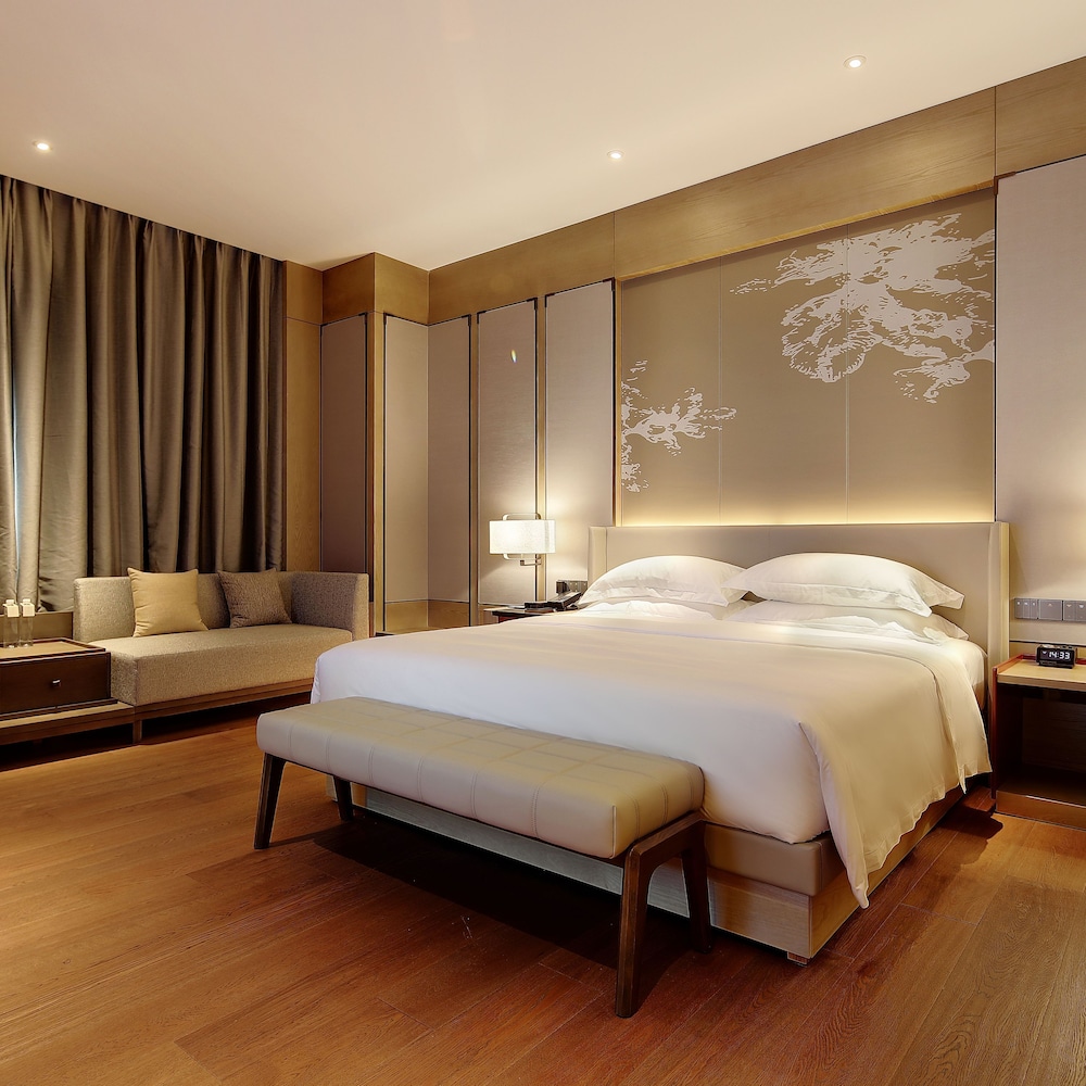 Executive Suite photo 2