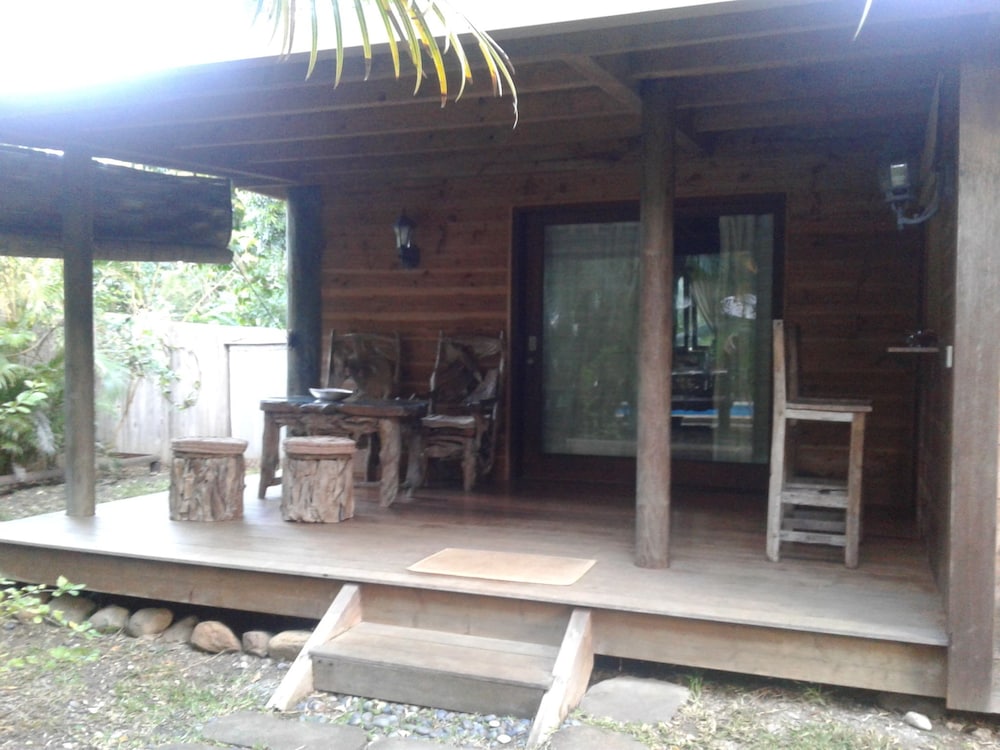 Tropical Bungalow, swimming pool view photo 3