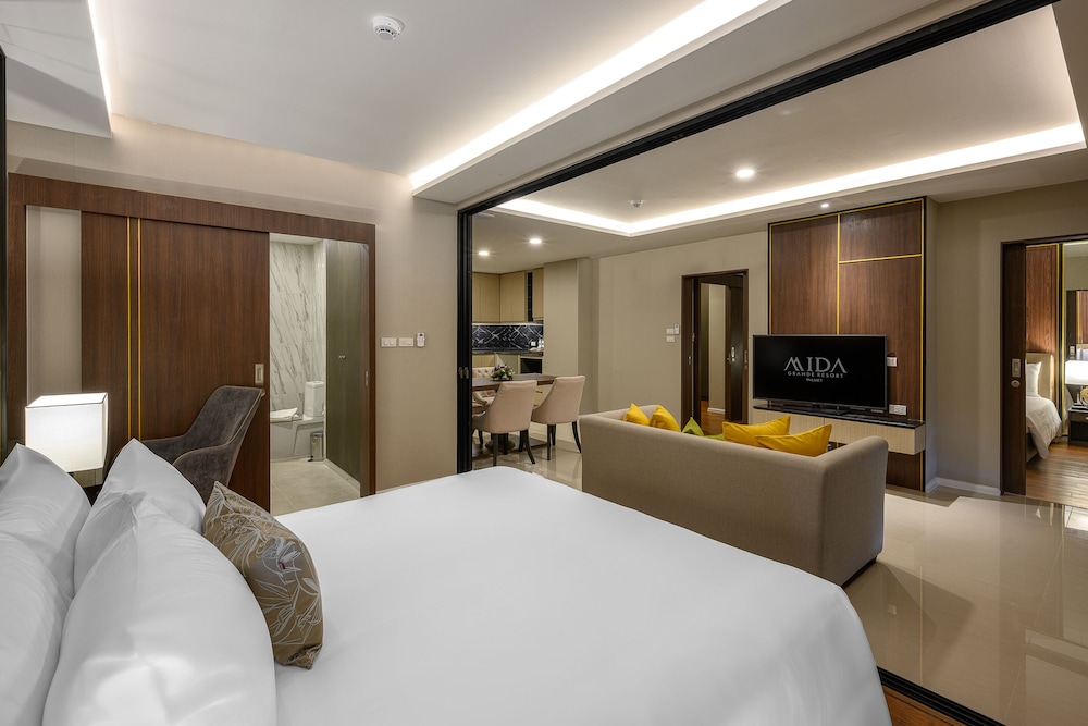 Grande 2 Bedroom Suite Ocean View with Plunge Pool - Photo 3