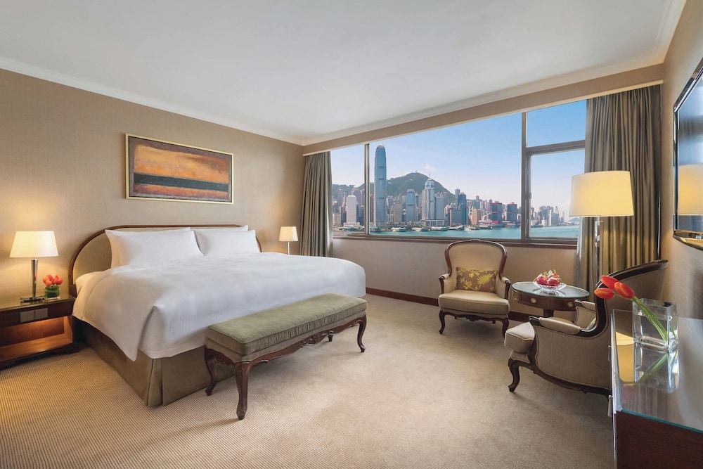Club Floor Indulgence - Deluxe Harbour View Room