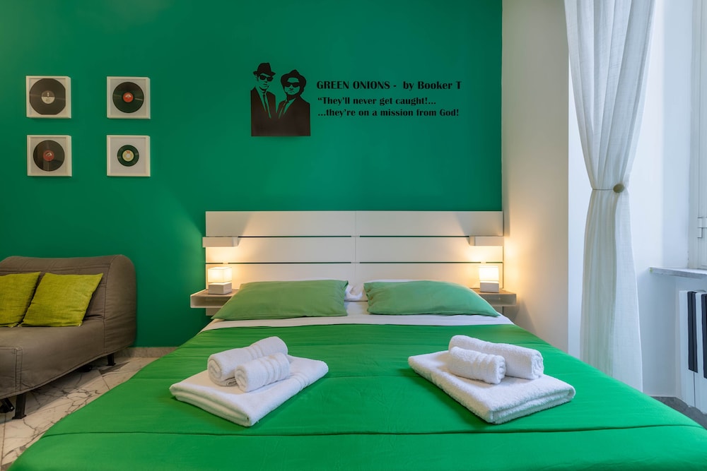 Superior Double Room, 1 Queen Bed, Private Bathroom, Garden View