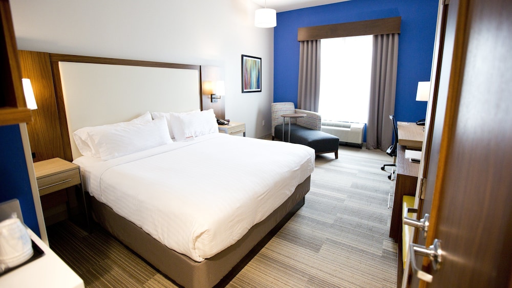 Suite, 1 Twin Bed, Accessible (Mobility Tub) photo 2