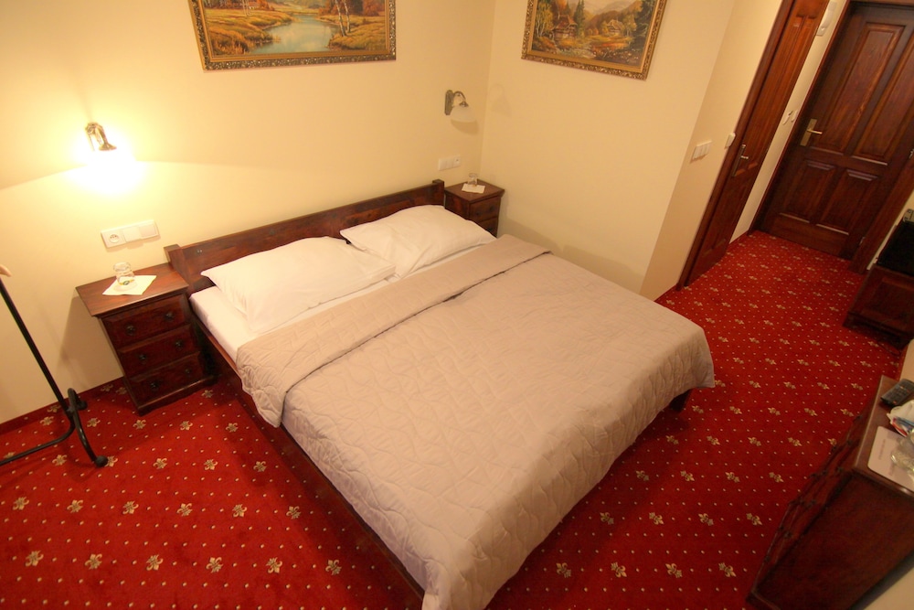 Standard Double Room, 1 Double Bed, Private Bathroom, Garden View