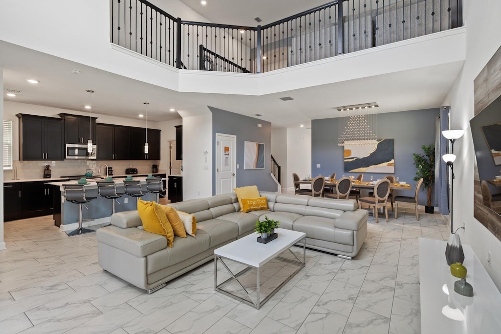 House, 5 Bedrooms
