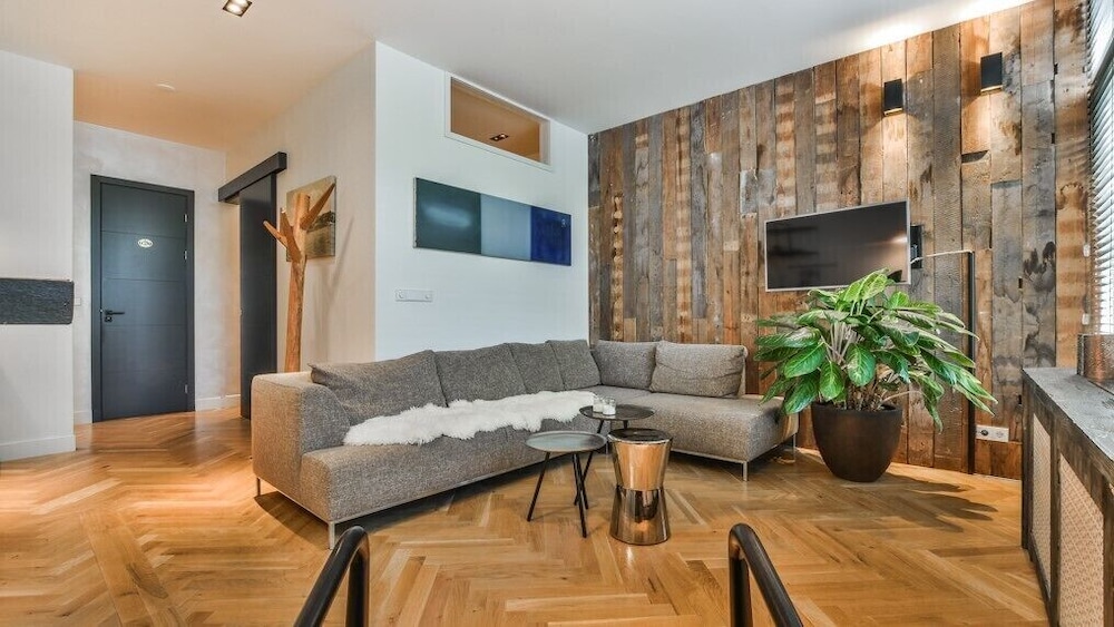 Deluxe Apartment photo 2
