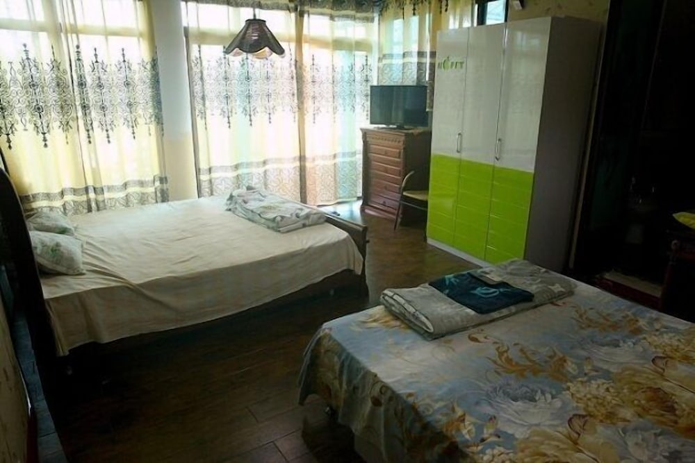 Family Room photo 1