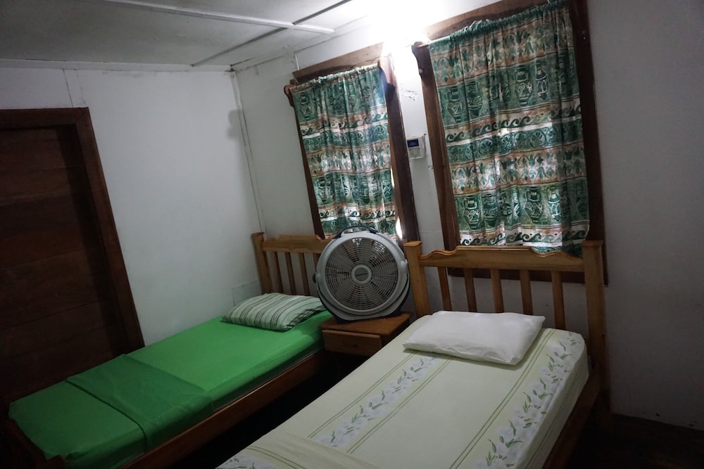 Shared Dormitory, 2 Twin Beds, Shared Bathroom photo 1