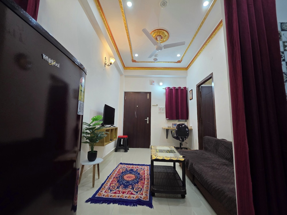 Premium Apartment, Multiple Beds, Balcony, City View