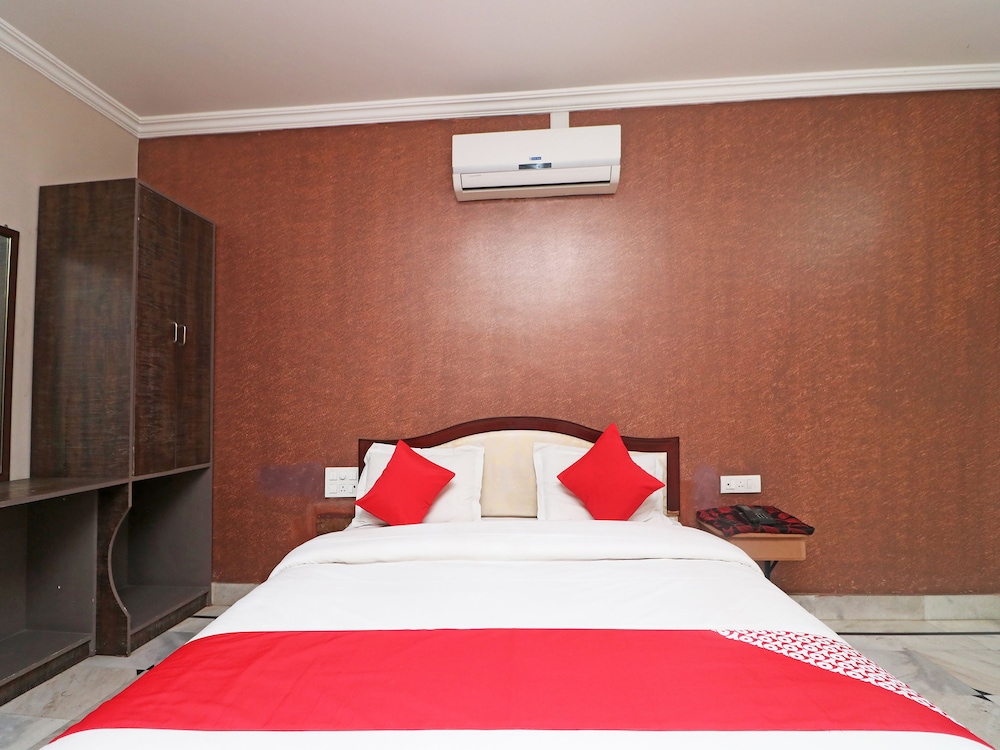 Deluxe Double Or Twin Room, 1 King Bed photo 3