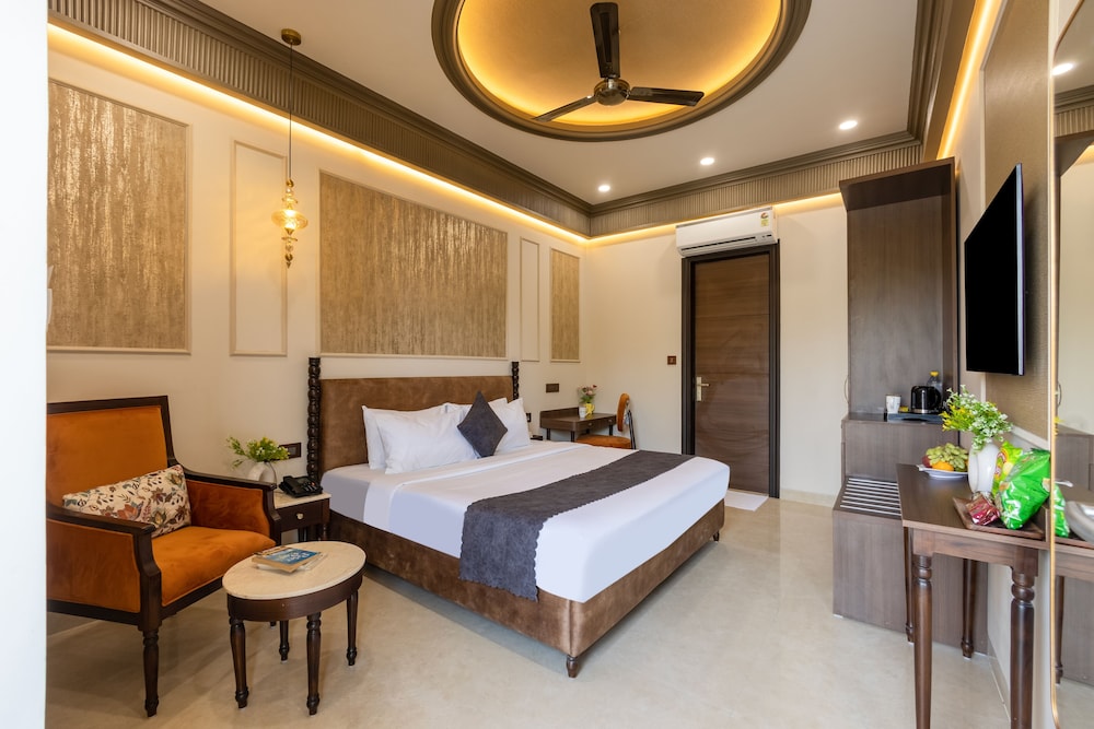 Premium Room with Bathtub and Garden View