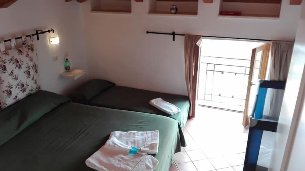 Family Double or Twin Room, Sea View photo 3