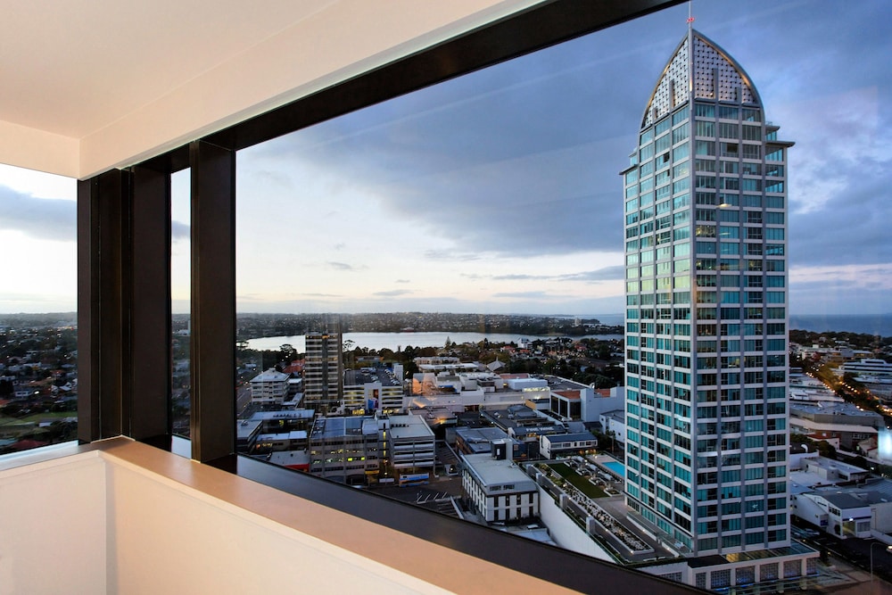 Spencer One-Bedroom Suite Balcony & View - Photo 5