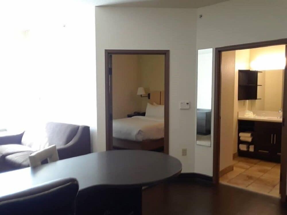 Studio Suite photo 3