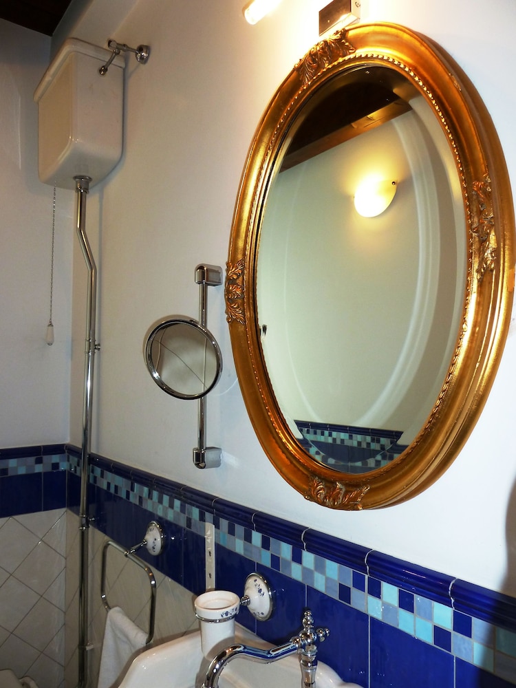 Romantic Suite photo 2