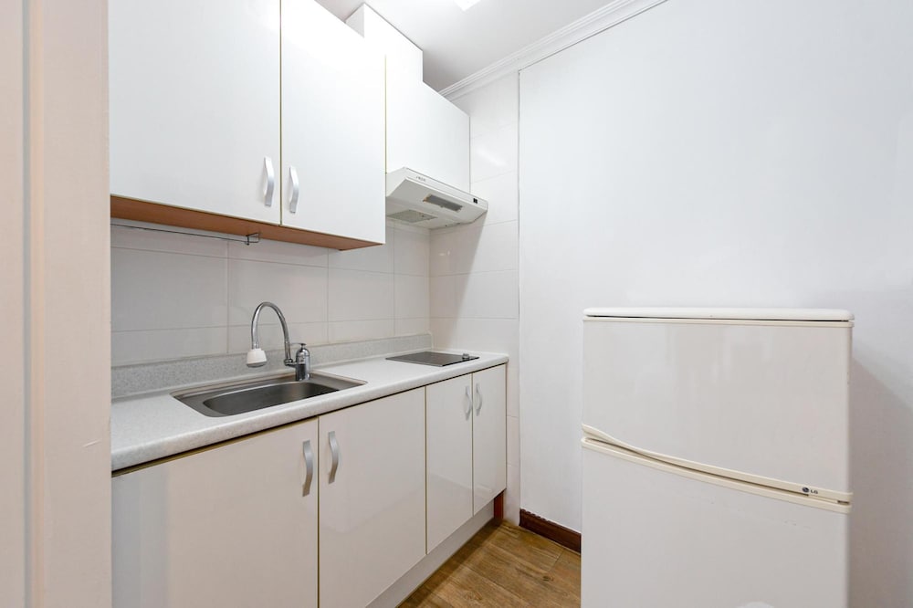 Basic Room, 1 Bedroom (Daisy 303(Ocean View)) - Photo 2