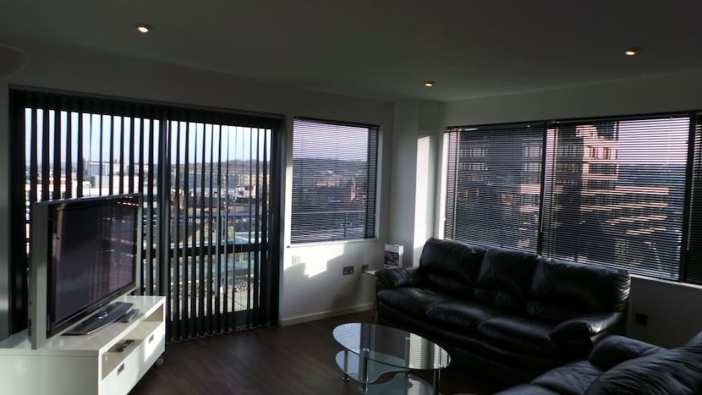 Executive Penthouse, 2 Bedrooms, Terrace, City View photo 1