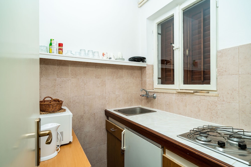 Apartment (Apartments Klis -Two-Bedroom Apartmen) photo 2
