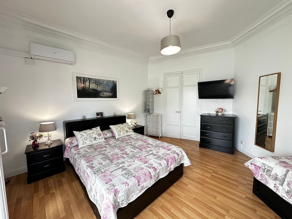 Quadruple Room, Shared Bathroom