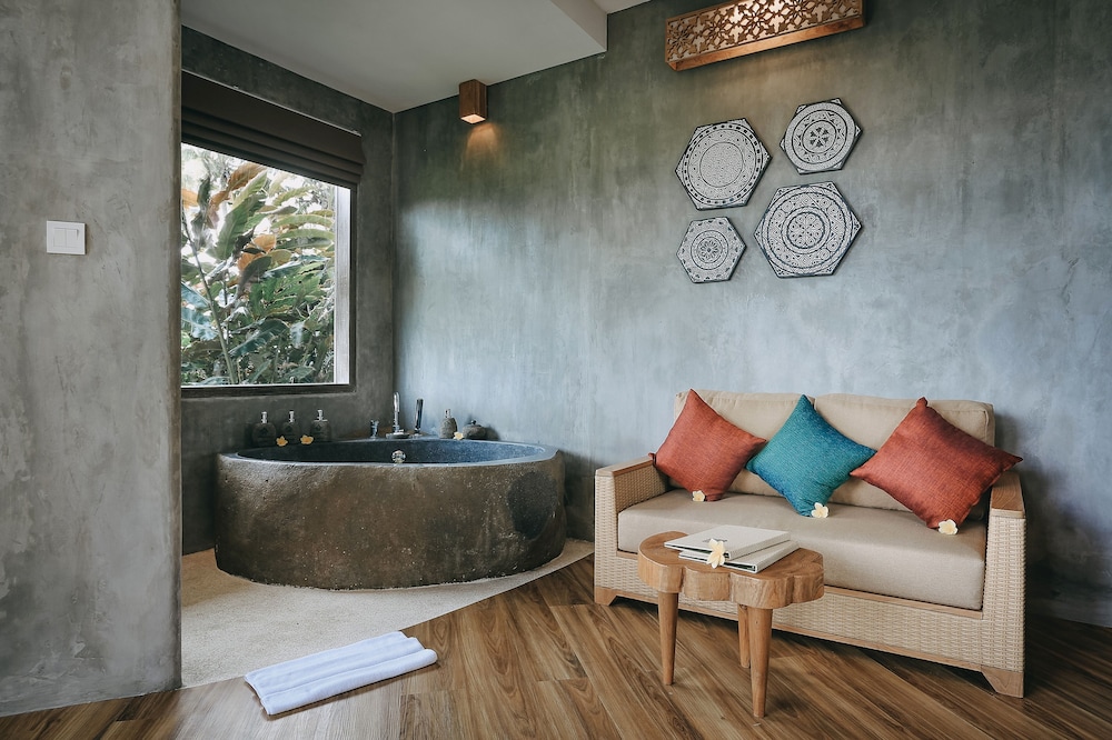 Junior Suite Room (with Daily Afternoon Tea)