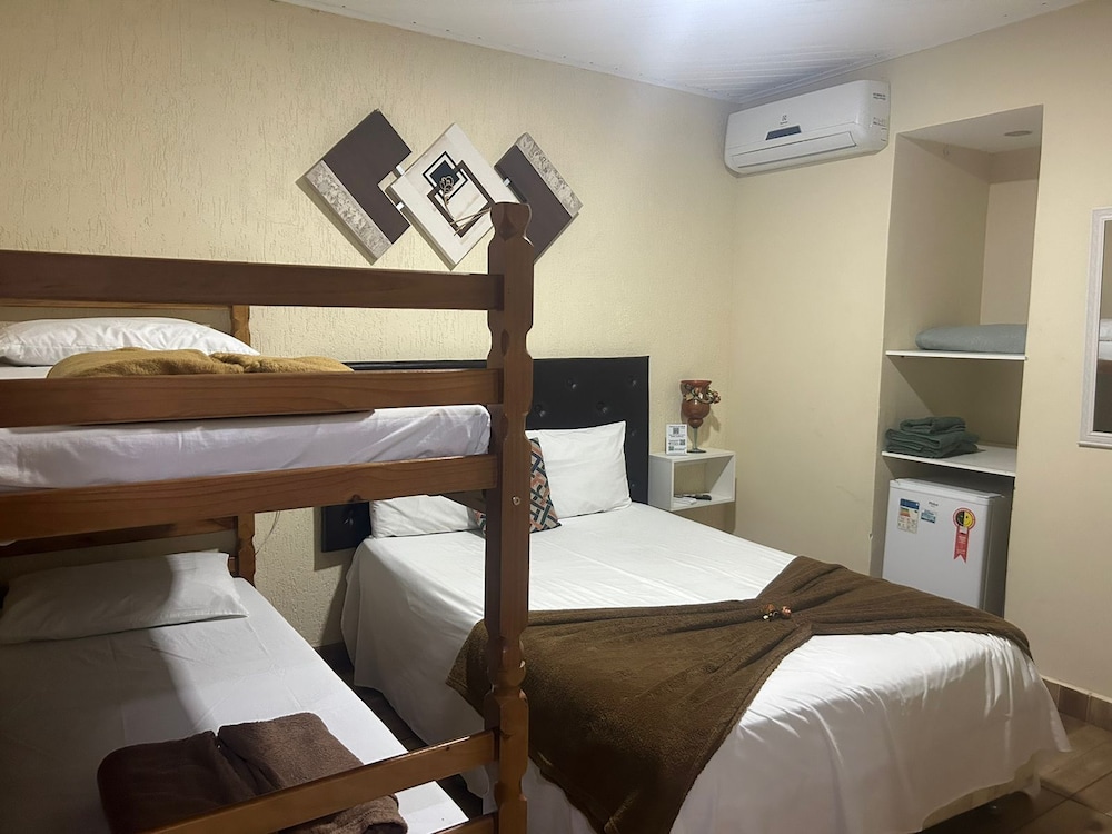 Superior Quadruple Room - Photo 6