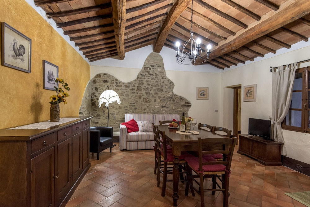 Apartment, 2 Bedrooms, Pool Access, Mountain View