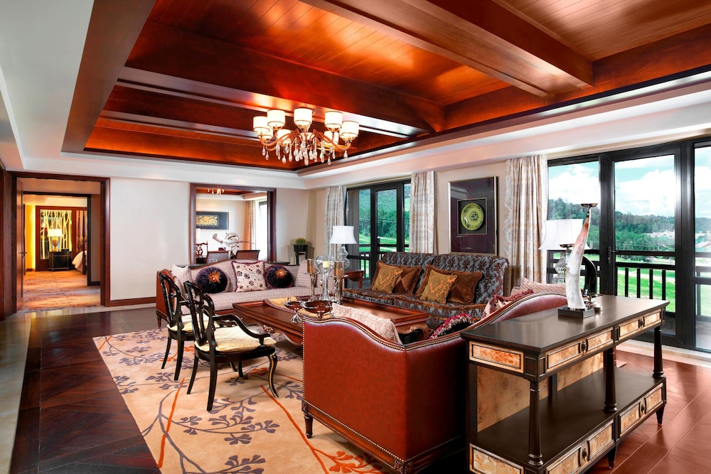 Presidential Suite, 1 Bedroom, Executive Level photo 2