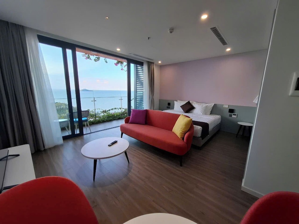 Junior Studio Suite, Beach View
