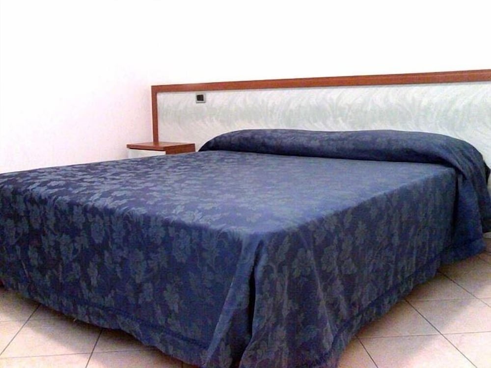 Standard Double Or Twin Room, Non Smoking photo 3