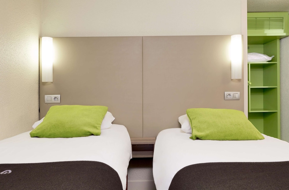 Standard Room, 2 Twin Beds photo 1