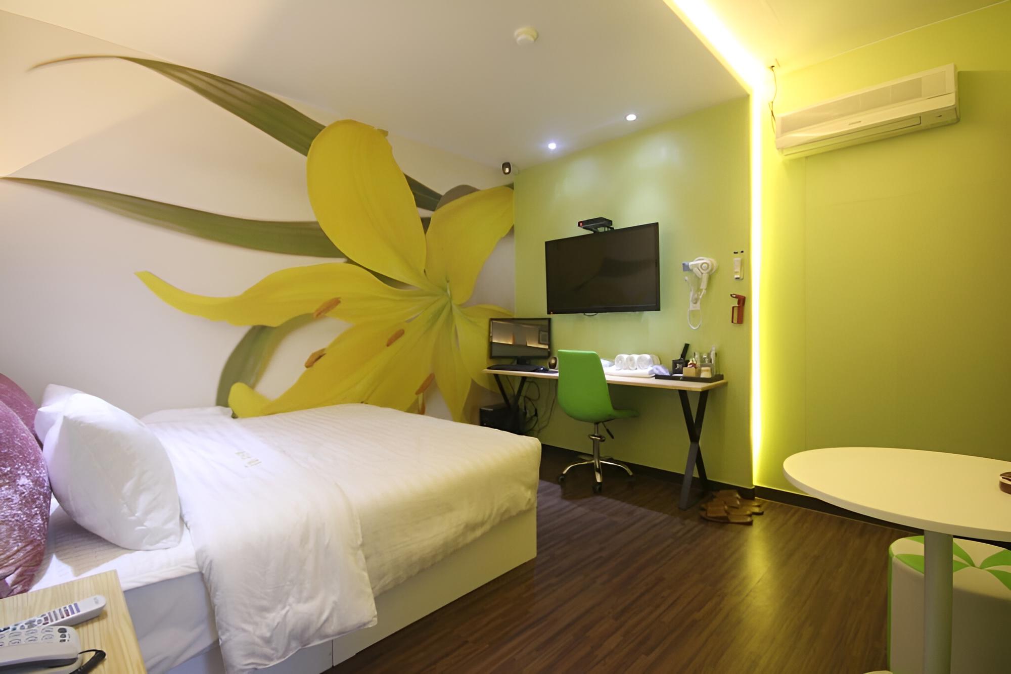Room (Standard room (design concept room / ) photo 1