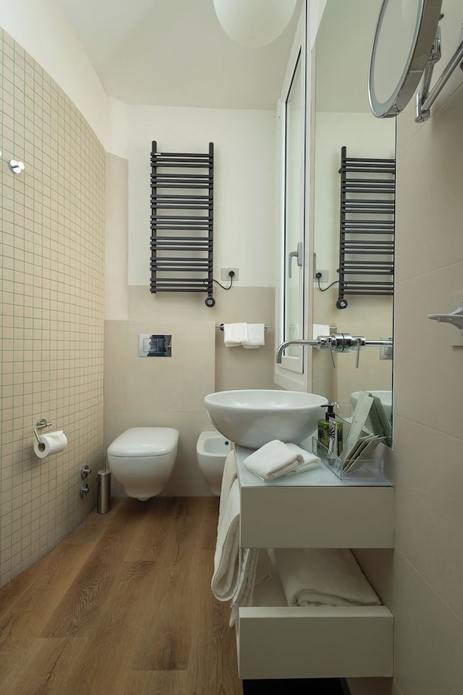 Superior Double Room, Balcony - Photo 12