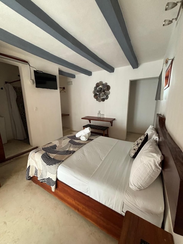 Standard Room, 1 Double Bed - Photo 1