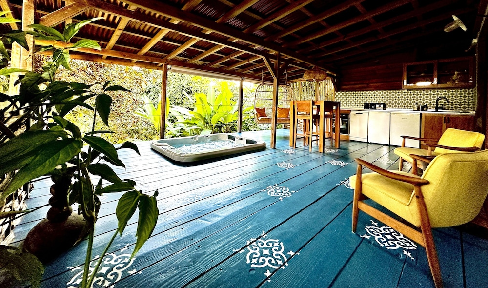 Deluxe Loft, Ensuite, Garden View photo 3