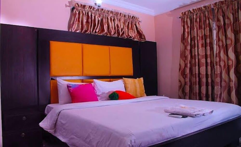 Deluxe Room, Balcony, City View photo 2