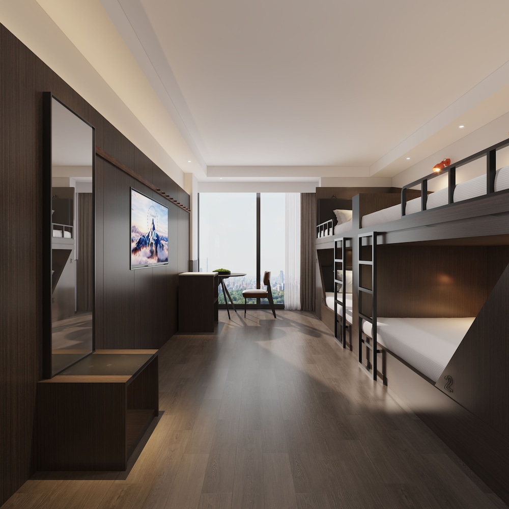 Basic Quadruple Room, City View